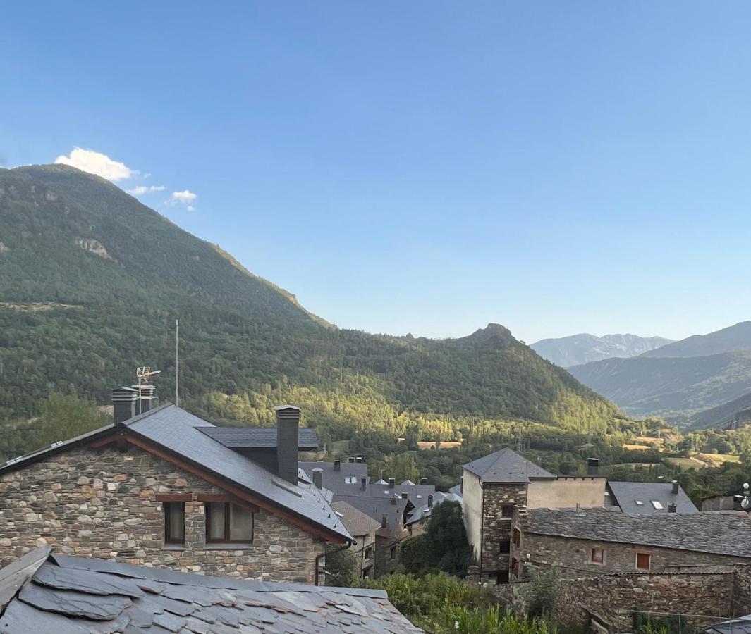 Apartamentos Turisticos: Tu Casa En Sahun Exteriör bild