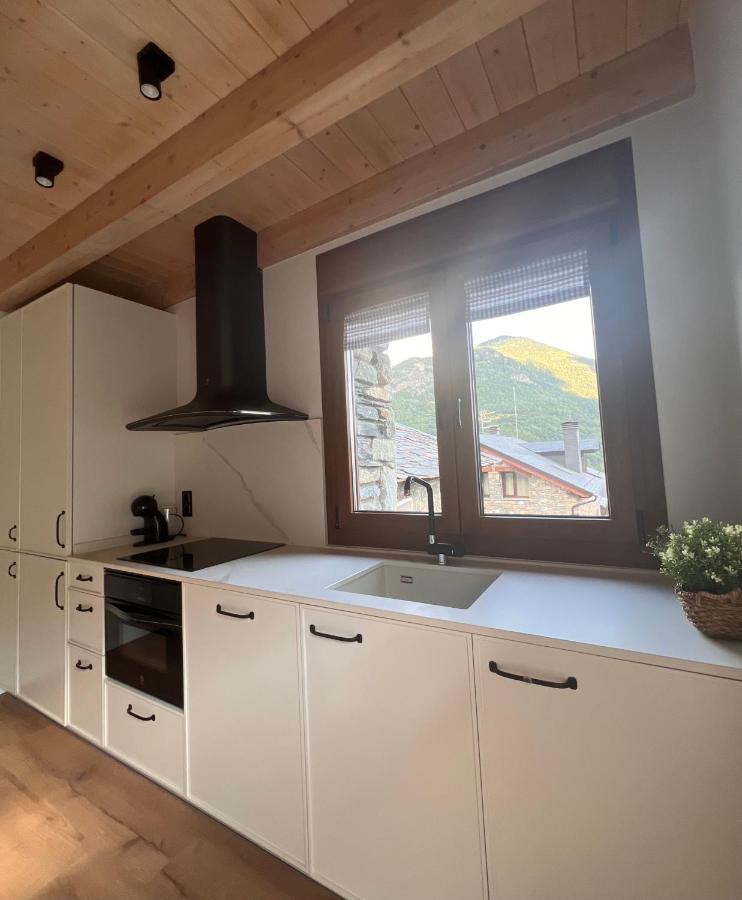 Apartamentos Turisticos: Tu Casa En Sahun Exteriör bild