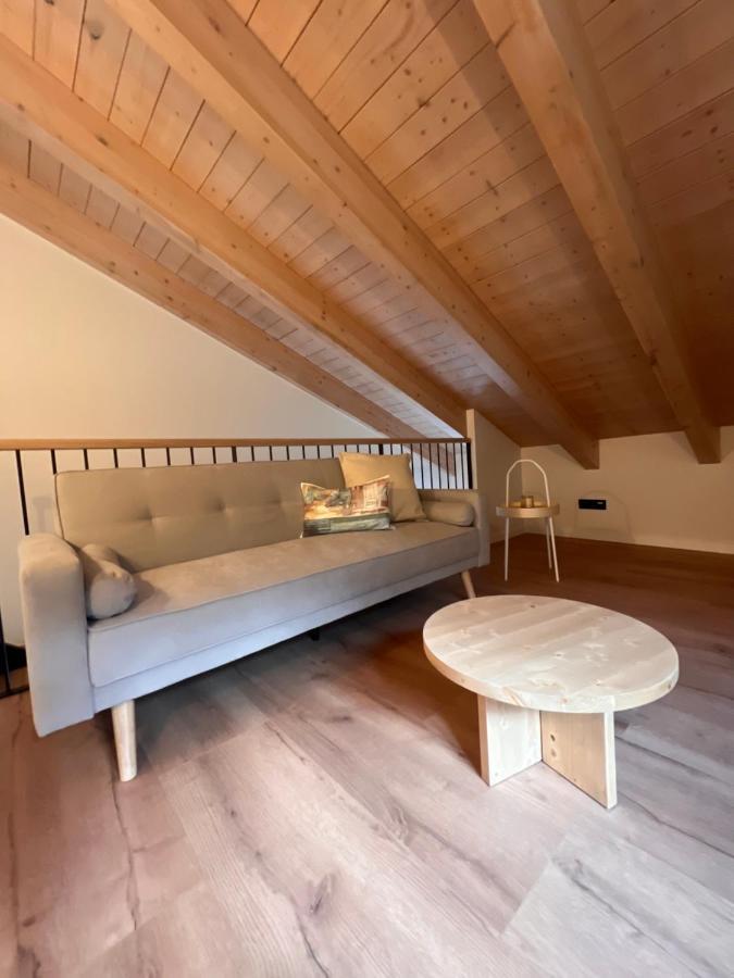 Apartamentos Turisticos: Tu Casa En Sahun Exteriör bild