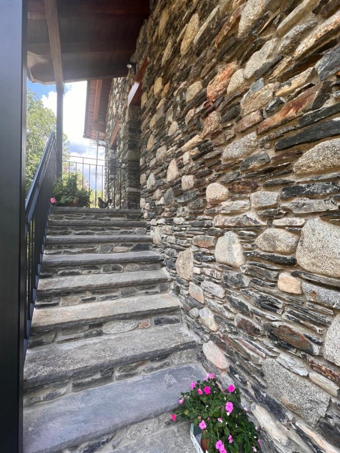 Apartamentos Turisticos: Tu Casa En Sahun Exteriör bild